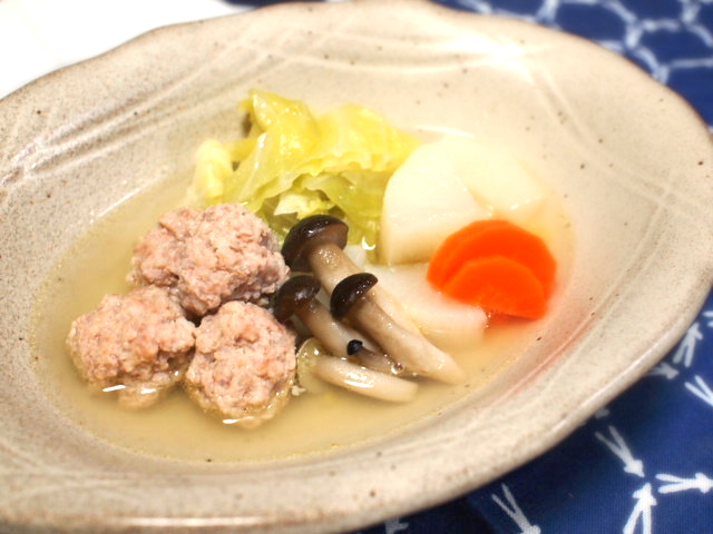 肉団子と春キャベツのあったか和風ポトフ【介護食のレシピ#5】