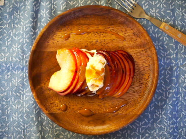焼きりんごのキャラメルソースがけ【介護食のレシピ#21】