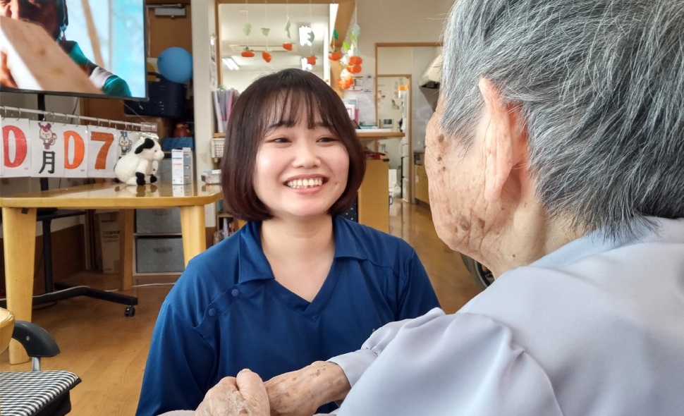 あずみ苑 羽生/生明 由加